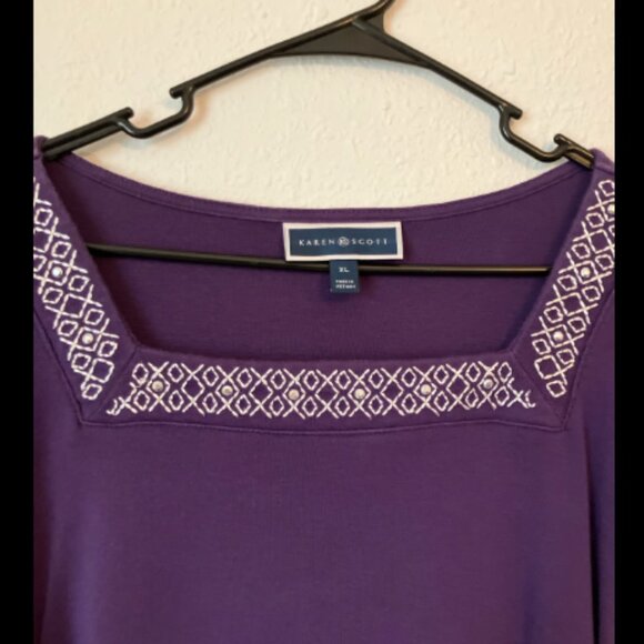 ❤️3/$12 Karen Scott size XL Purple Top with Embroidery - Picture 2 of 4